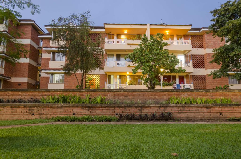 Golf Course Apartments Kampala Exterior photo