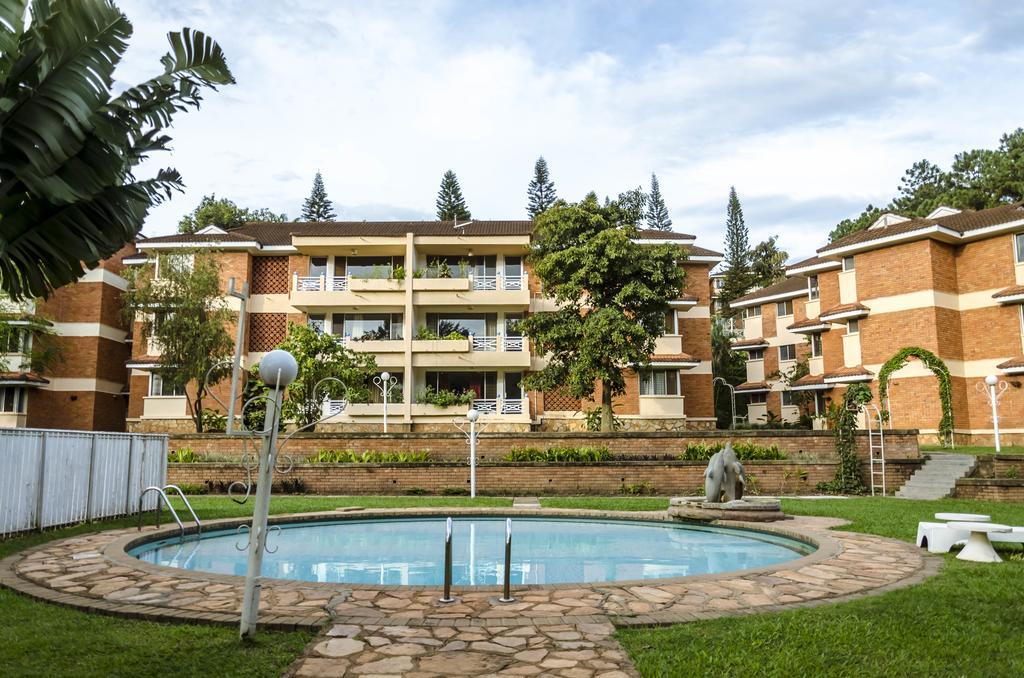 Golf Course Apartments Kampala Exterior photo